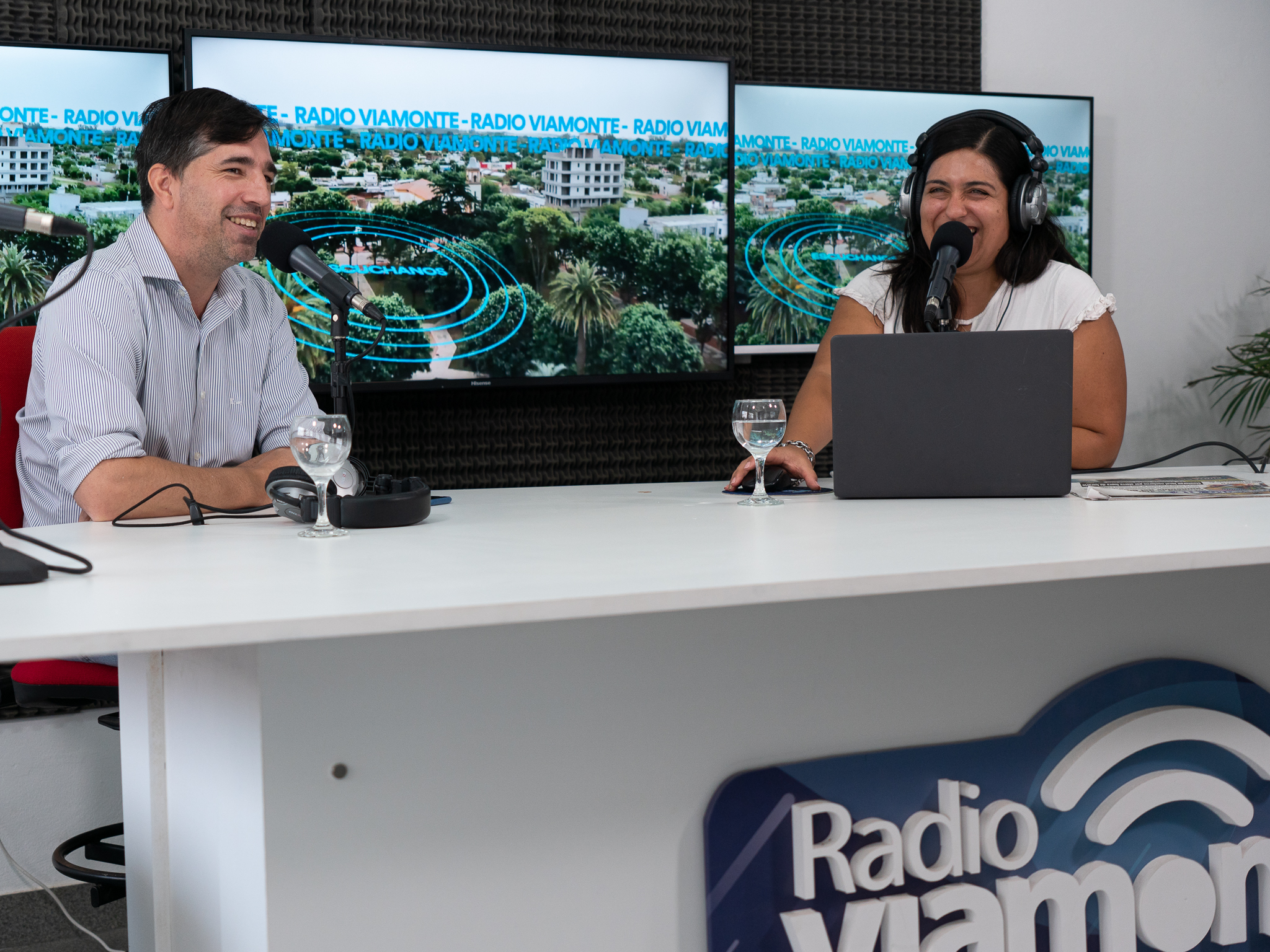 Franco Flexas en radio viamonte