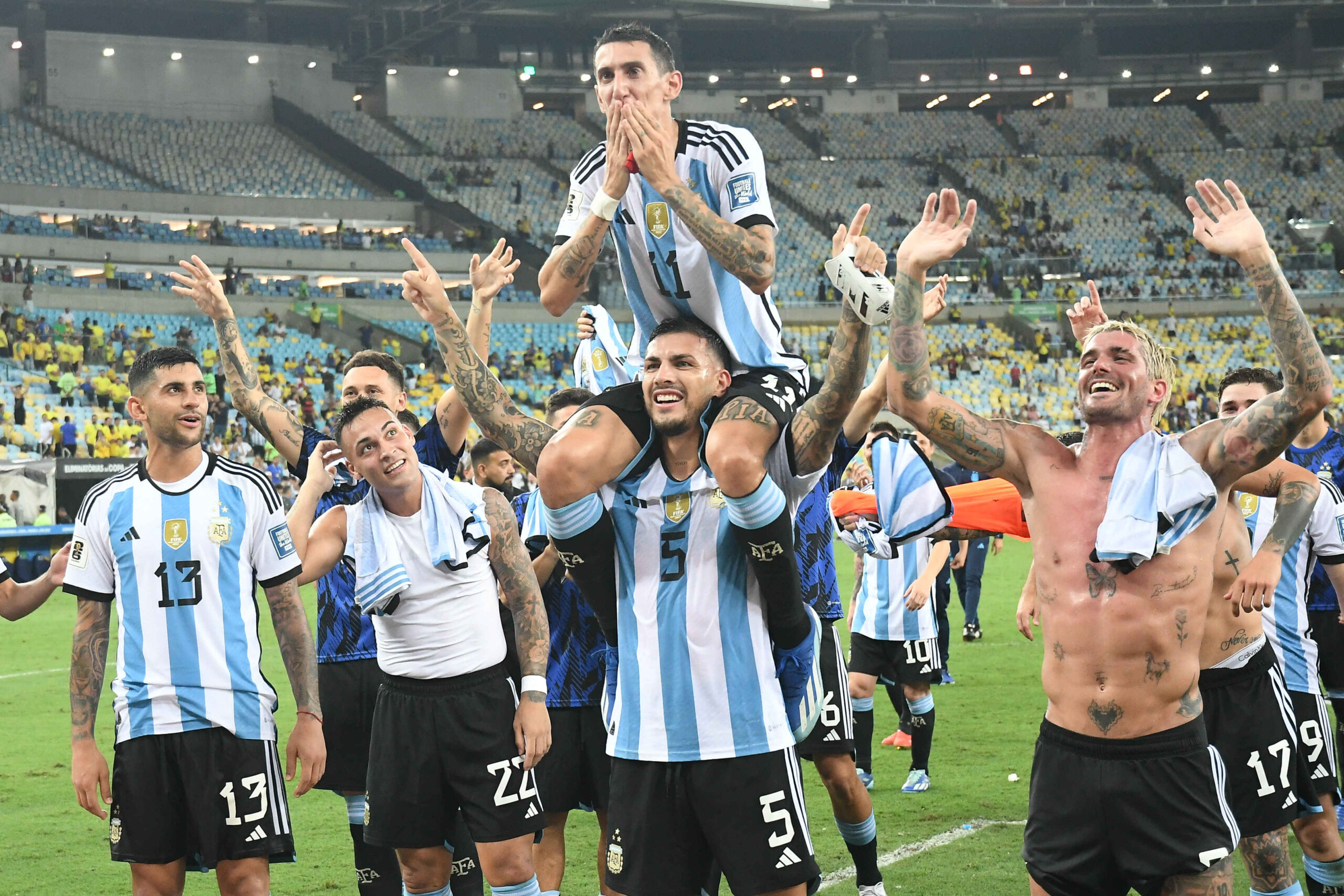 La Selección Argentina venció 5-4 a Uruguay, por la primera fecha