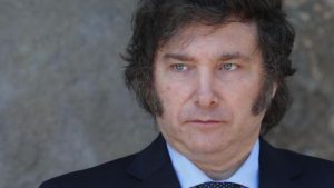 milei-aclaro-no-definira-salario-minimo-decreto-1024378-133821