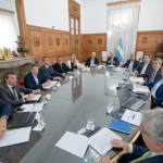 El Gobierno ultima la Reforma Laboral en el Consejo de Mayo antes de su envío al Congreso