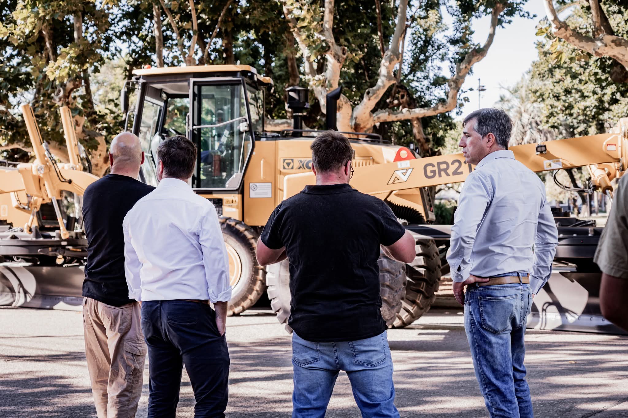 General Viamonte incorpora nueva maquinaria vial para fortalecer los caminos rurales