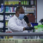 ANMAT dio de baja las habilitaciones de más de 60 droguerías y laboratorios