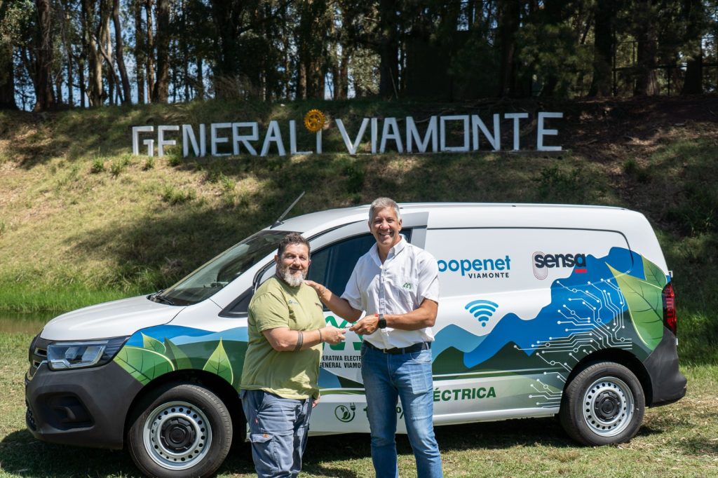 nuevo vehículo electrico coop 4