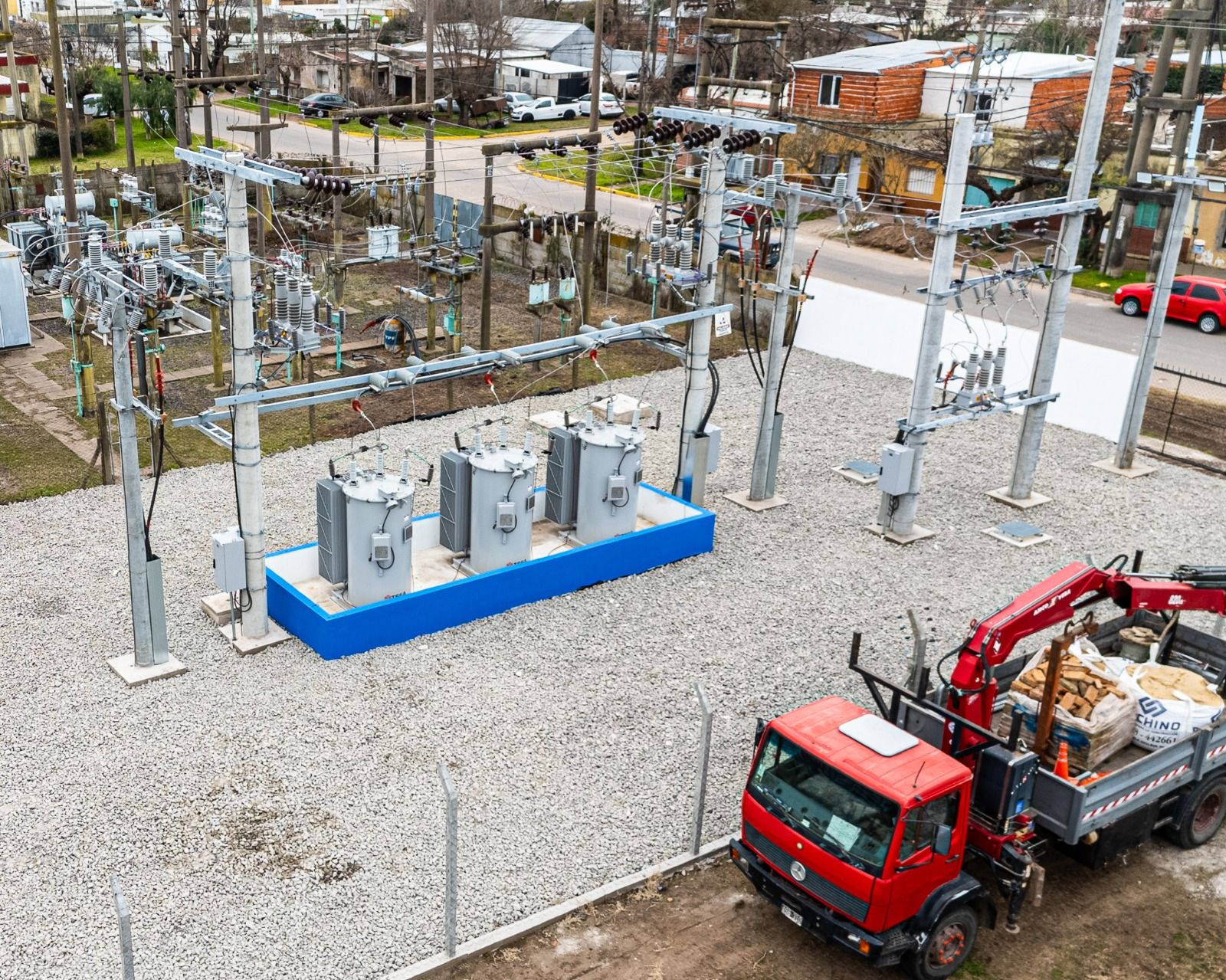 Histórico avance para el sistema eléctrico de Los Toldos: se completó el conexionado de la nueva estación reguladora